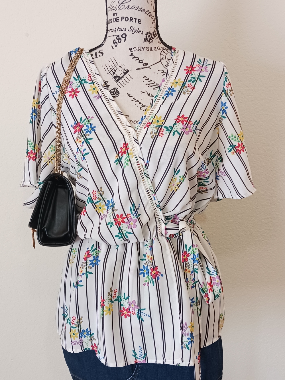 3/$20 💰 Womens Boho Top M Multicolored Wrap Blouse